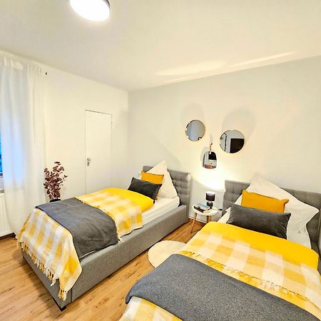 Fewo Honey, Ganze Ferienwohnung Mit 3 Schlafzimmern, Waschmaschine,Businesswohnung, Monteurzimmer Salzgitter Exteriör bild